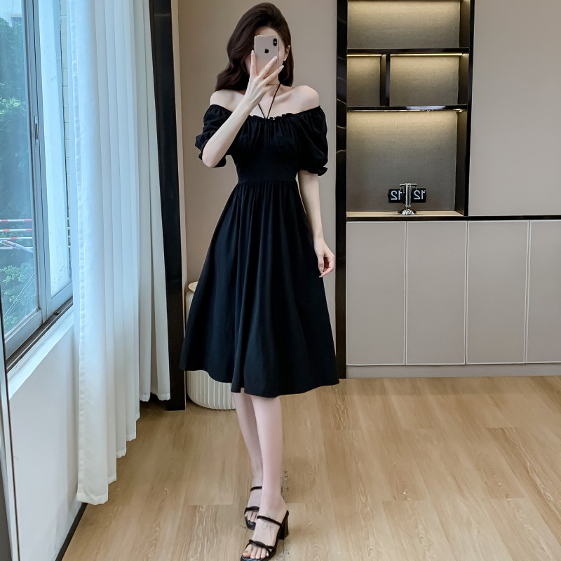 Light luxury wear black Hepburn style dress