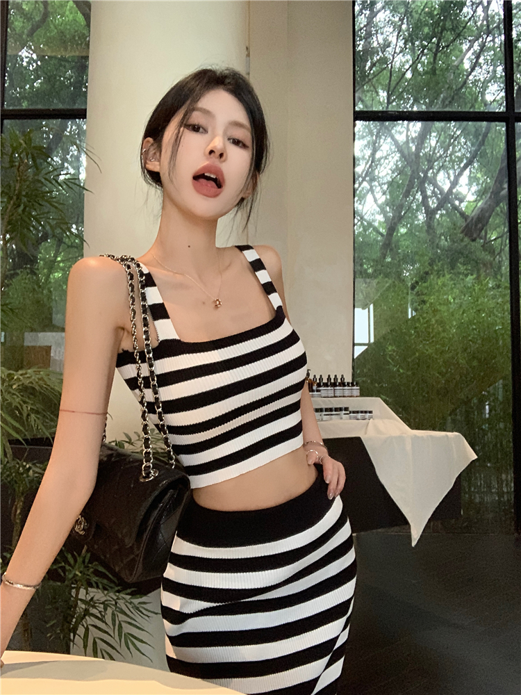 Sling knitted vest stripe skirt 2pcs set