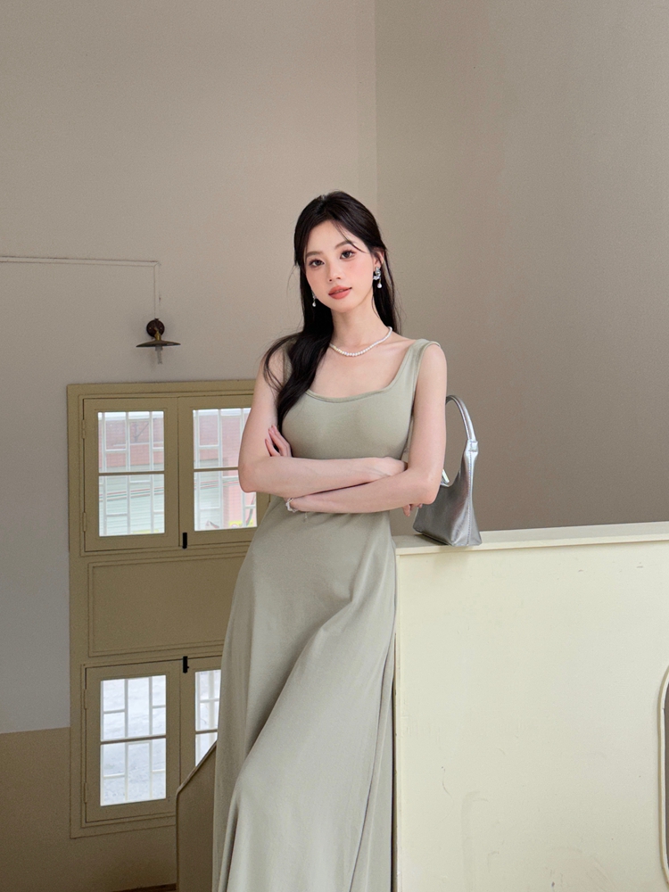 Slim pure long dress with chest pad long dress