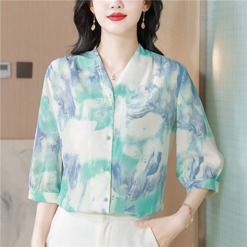 Real silk spring and summer tops green T-shirt for women