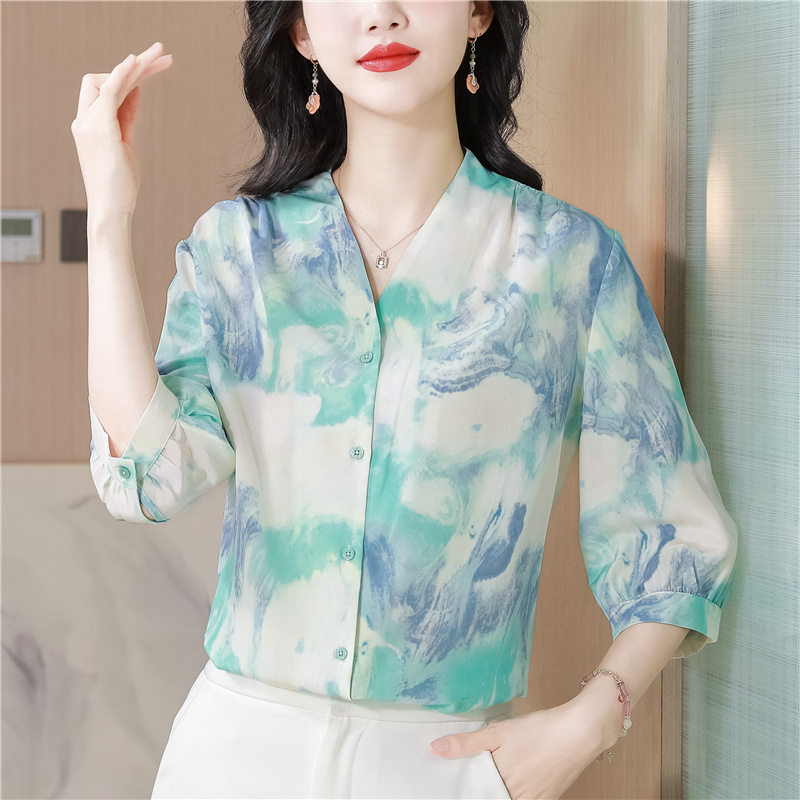 Real silk spring and summer tops green T-shirt for women