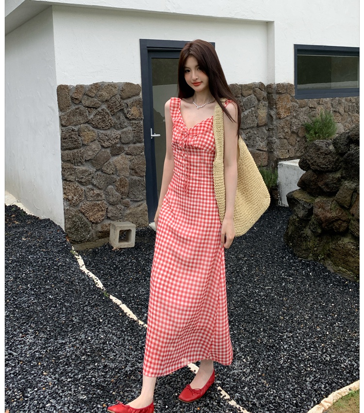 Summer pinched waist slim red sling vacation plaid dress for women