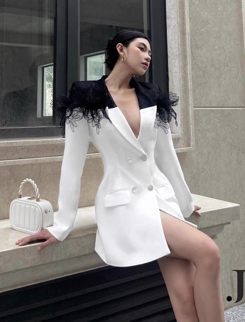 Pinched waist stereoscopic dress niche spring business suit