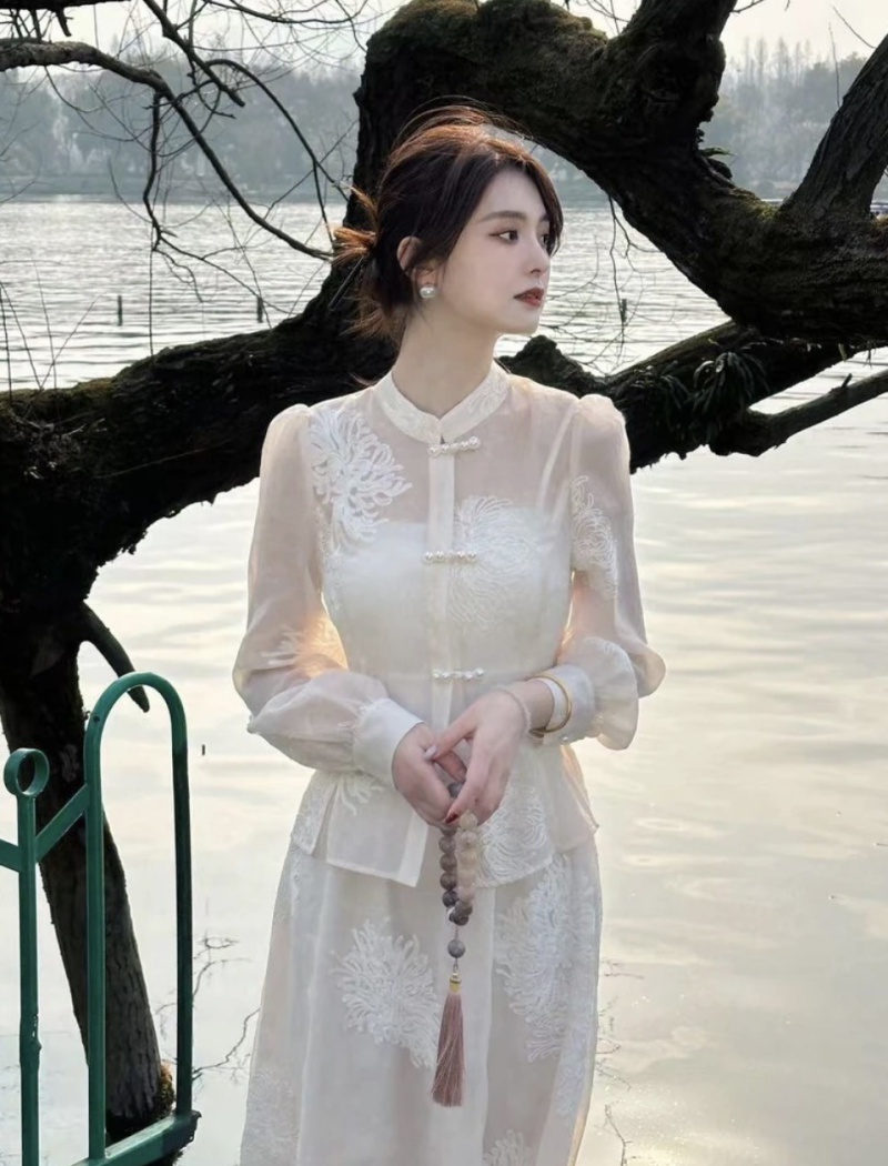 Embroidery long sleeve skirt Chinese style tops a set