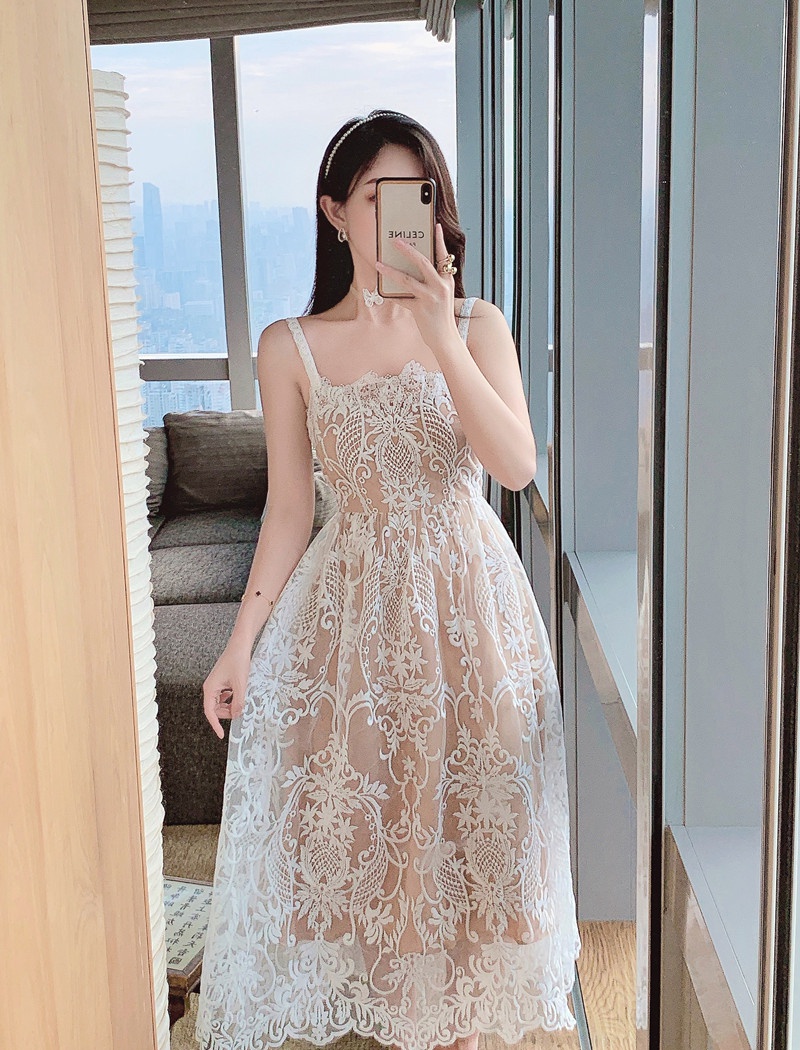 Pinched waist embroidery dress ladies formal dress