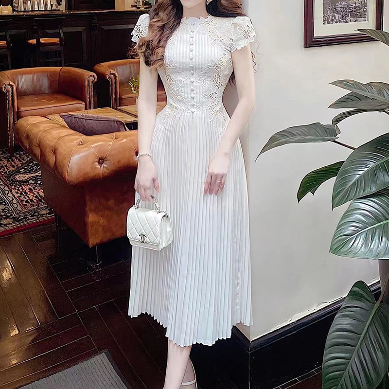 Temperament pinched waist pleated embroidery lace dress