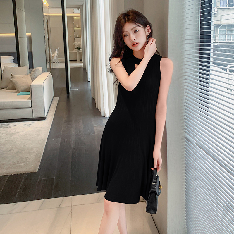 Hepburn style V-neck knitted dress slim small fellow T-back