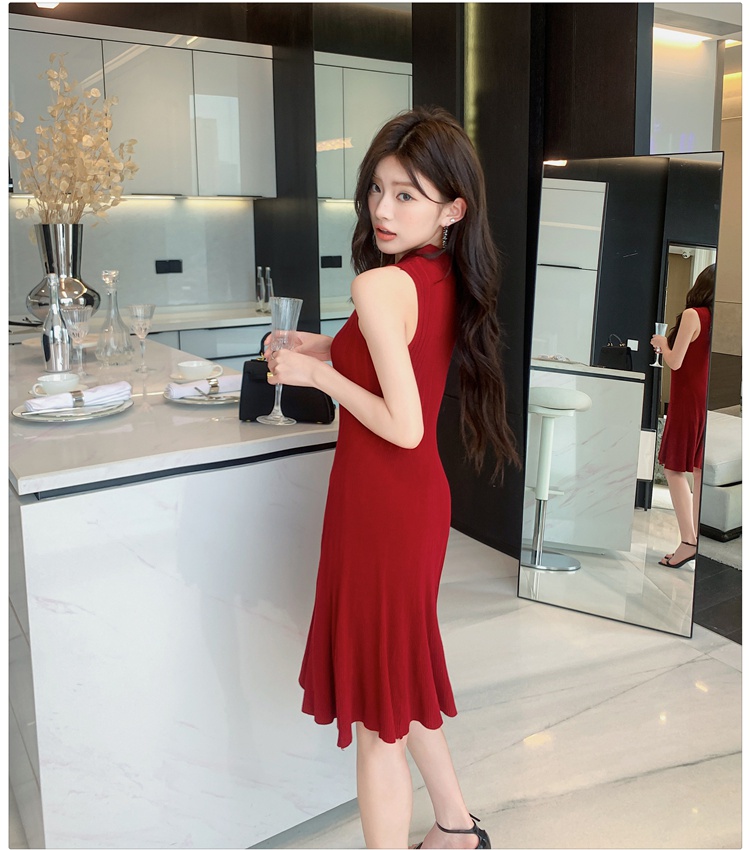 Hepburn style V-neck knitted dress slim small fellow T-back