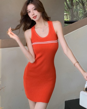 Knitted slim summer T-back spicegirl sling vest for women