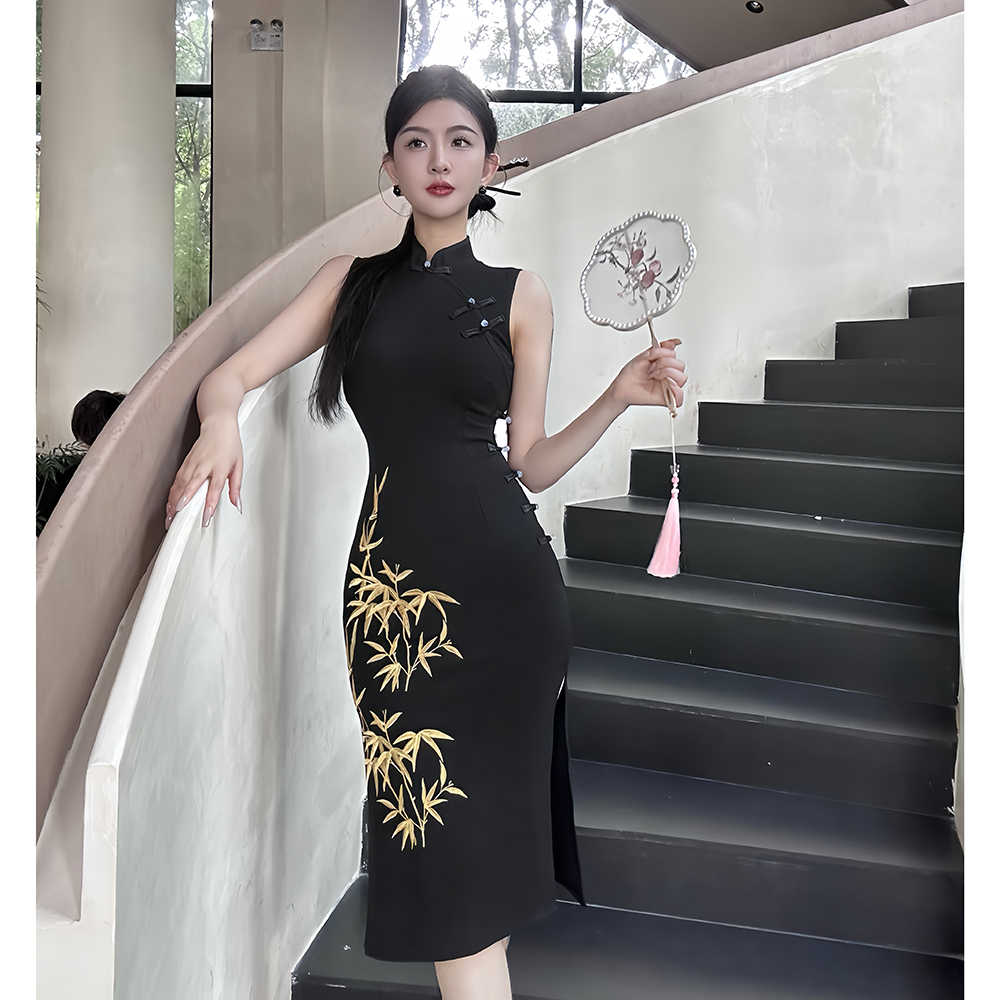 Package hip long cheongsam embroidery dress for women