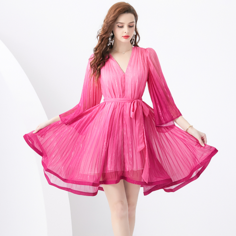 Mini V-neck trumpet sleeves pleated wavy edge dress