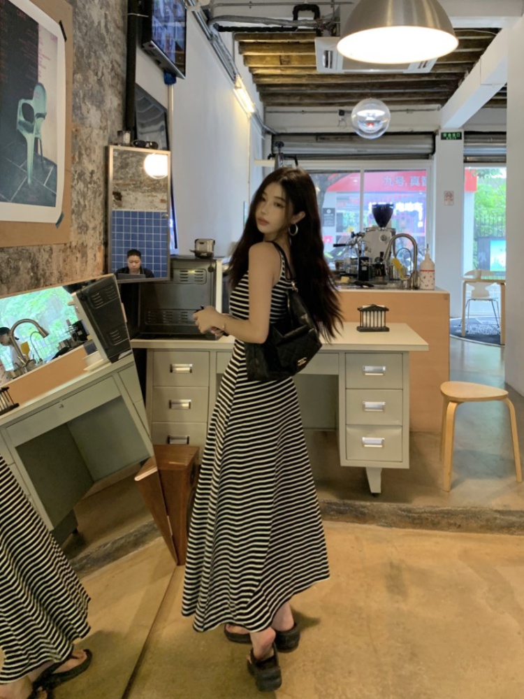 Sleeveless stripe long dress tender Casual dress