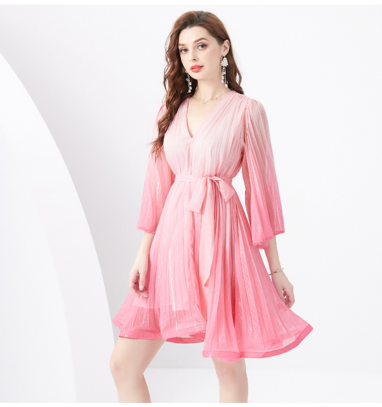 V-neck trumpet sleeves mini gradient wavy edge vacation dress