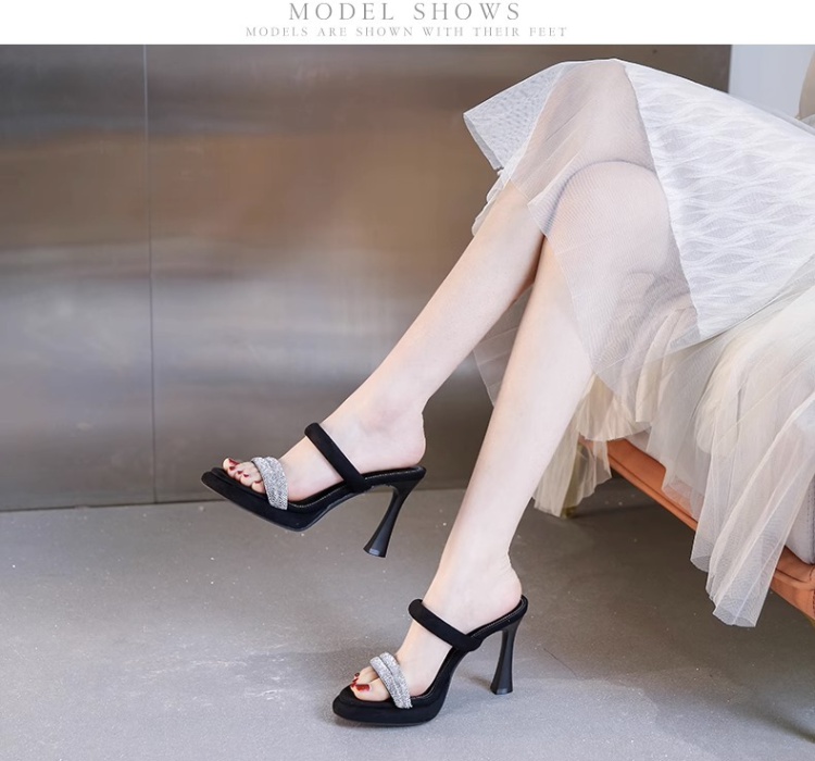 Small fellow platform rhinestone high-heeled shoes