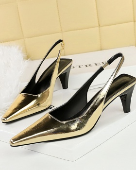 European style low retro high-heeled shoes for women