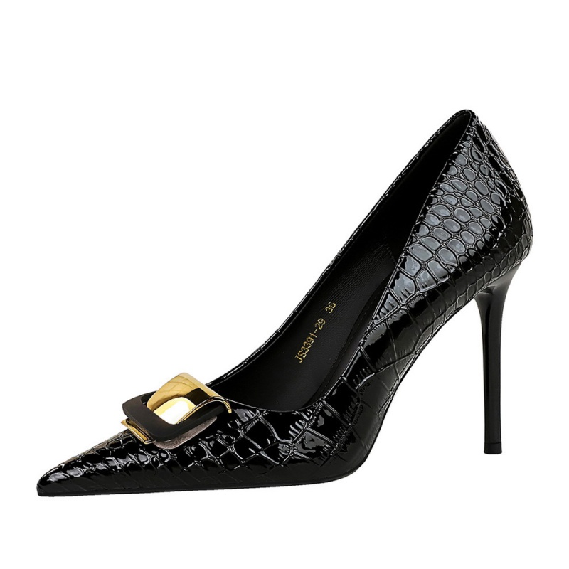 Patent leather shoes low high-heeled shoes for women