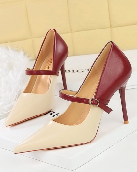 Low high-heeled shoes pointed retro high-heeled shoes