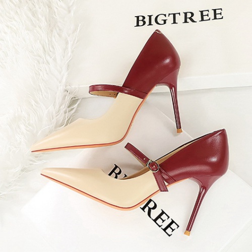 Low high-heeled shoes pointed retro high-heeled shoes