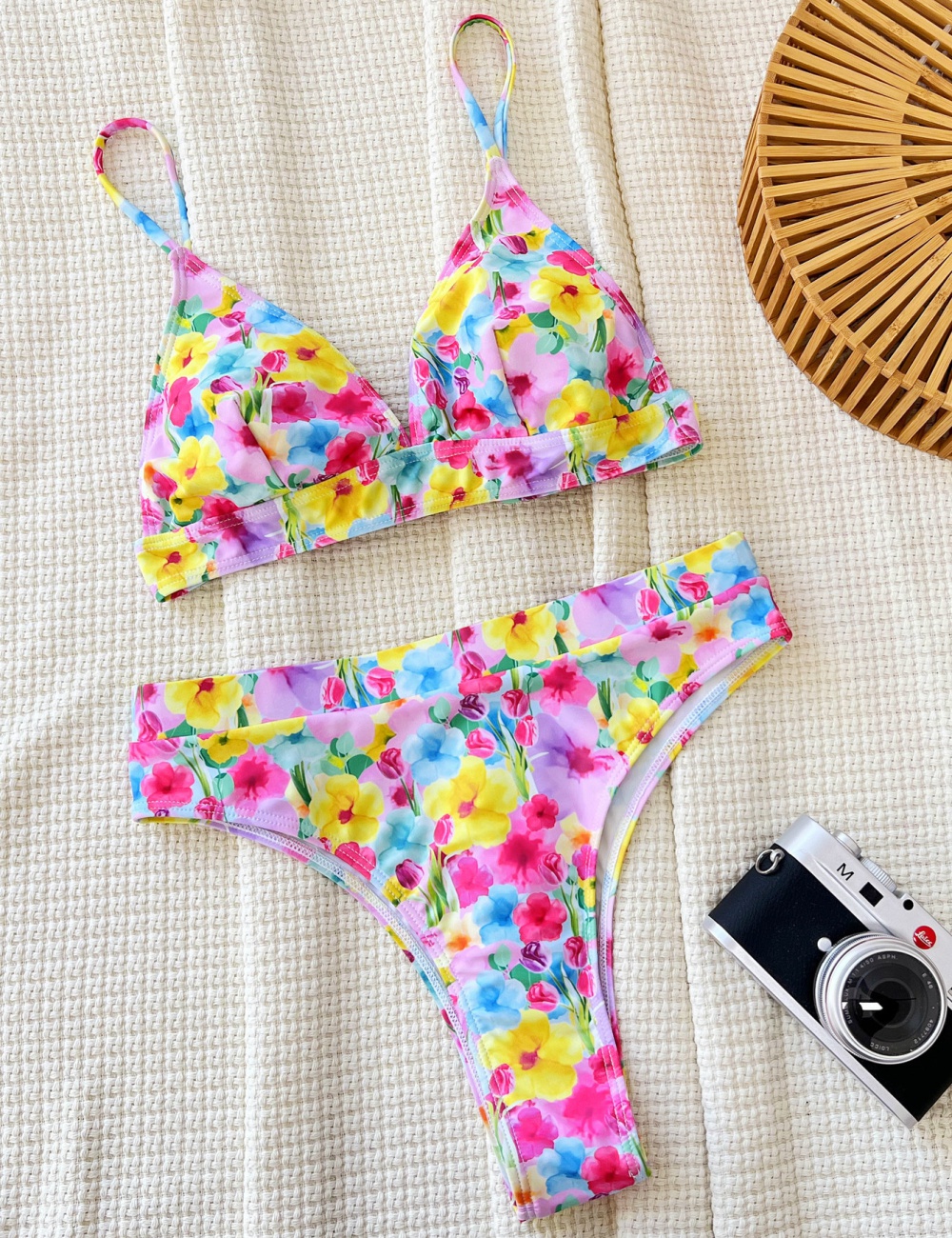 Sexy swimwear bikini separates swimsuit for women