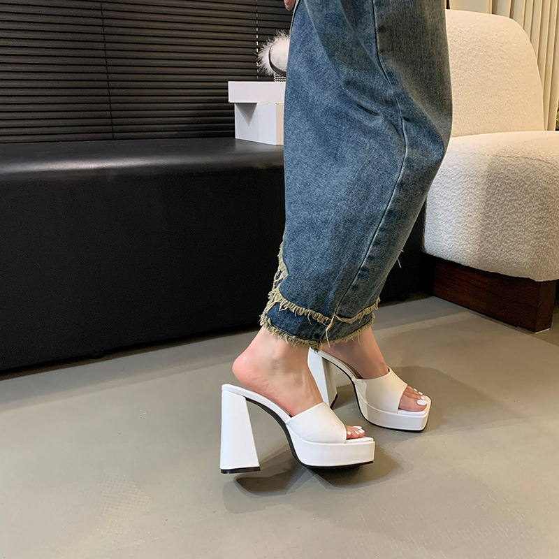 Thick platform wears outside shoes for women