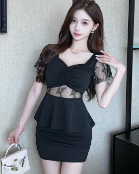 Sling Pseudo-two splice dress package hip bottoming lace vest