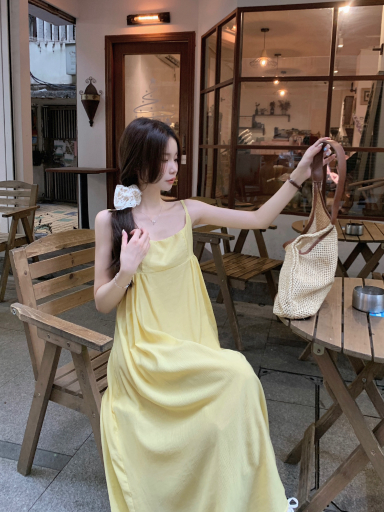 Temperament vacation yellow dress seaside tender long dress