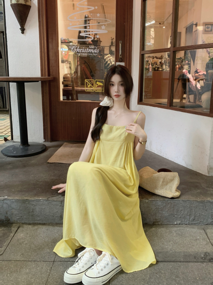 Temperament vacation yellow dress seaside tender long dress