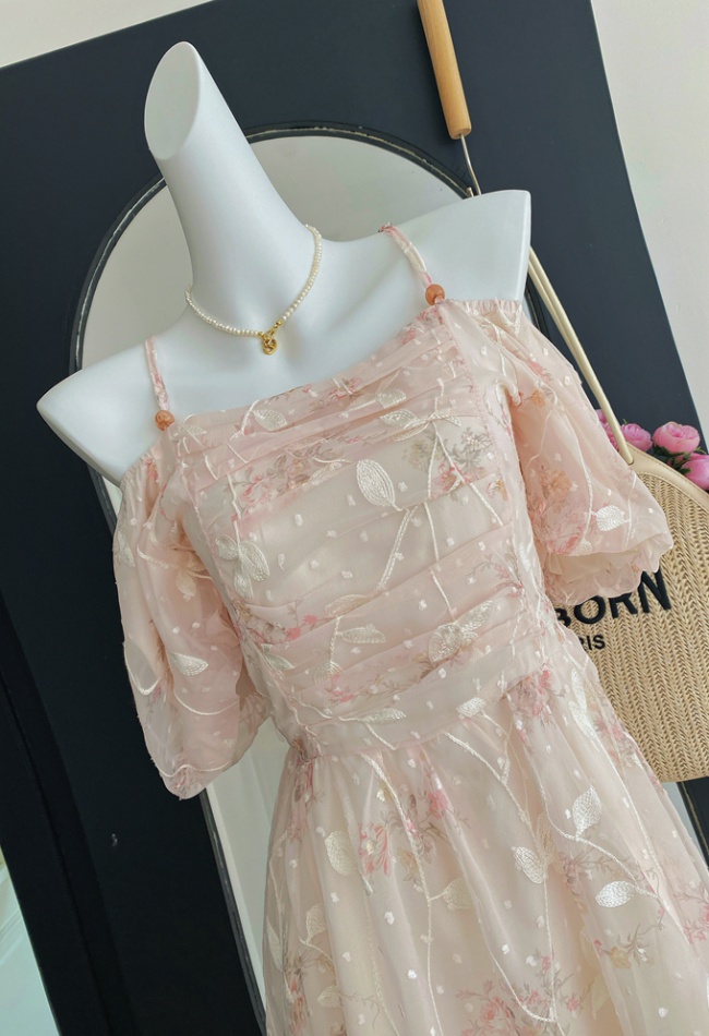 Pinched waist flat shoulder summer embroidery dress