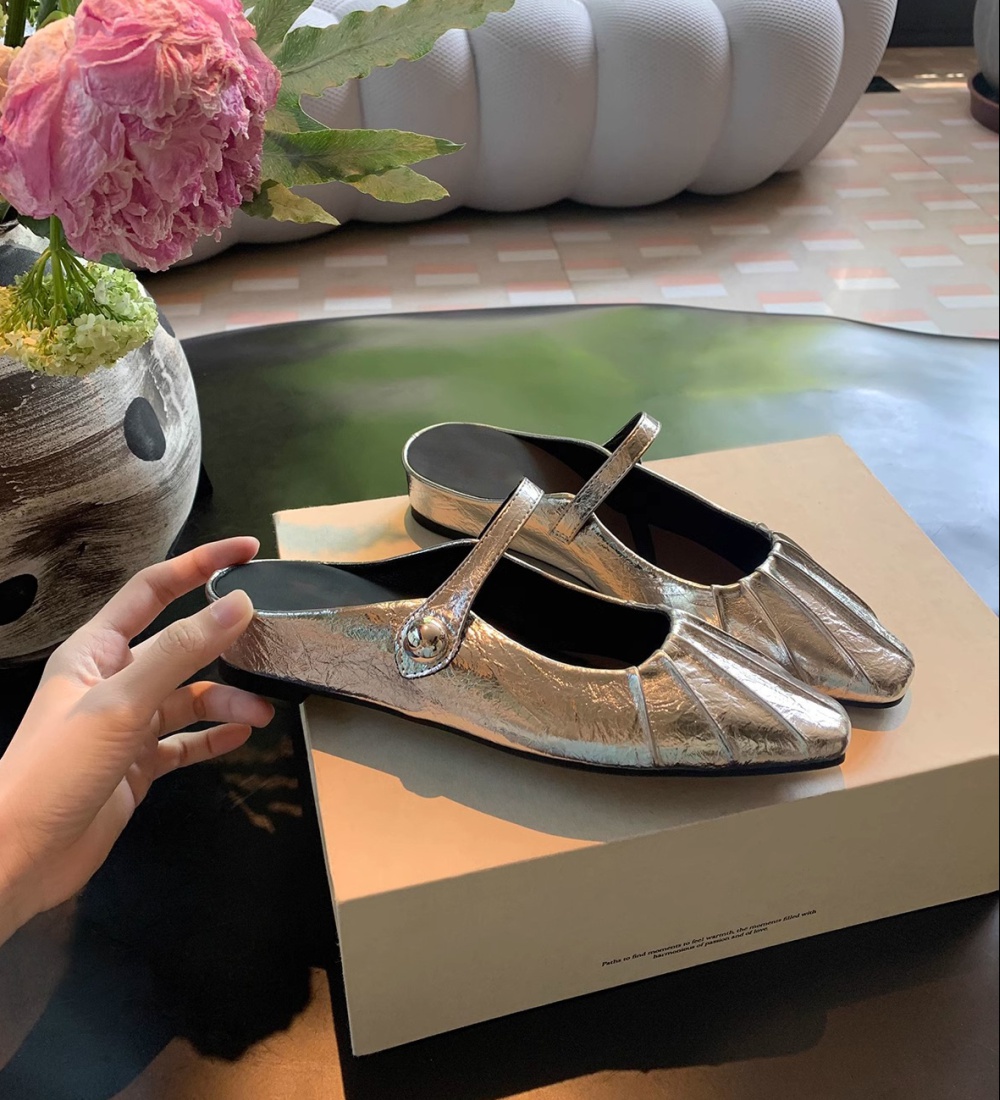 Autumn temperament silver soft soles shoes for women