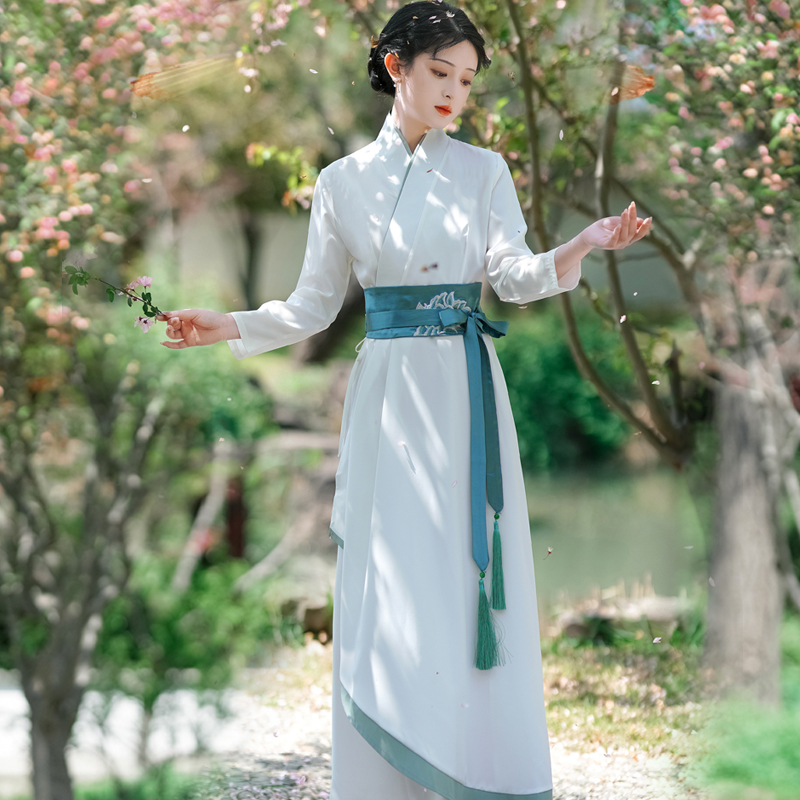 Embroidered dress Chinese style formal dress