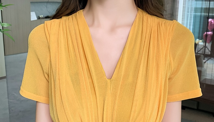 Fold slim short sleeve light V-neck summer dress