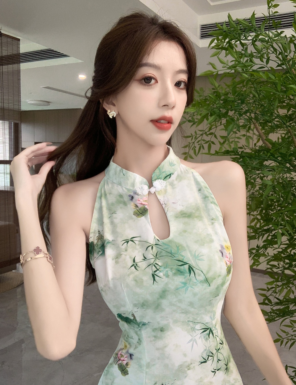Retro enticement slim cheongsam halter Chinese style dress