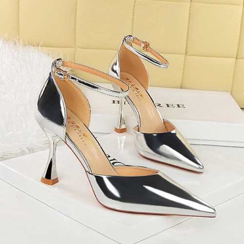 European style low high-heeled shoes pointed sandals