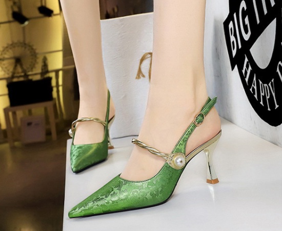 Low metal hollow high-heeled pointed shoes for women