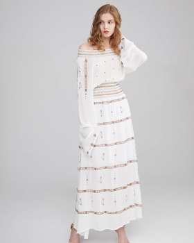 White embroidery countryside big skirt dress