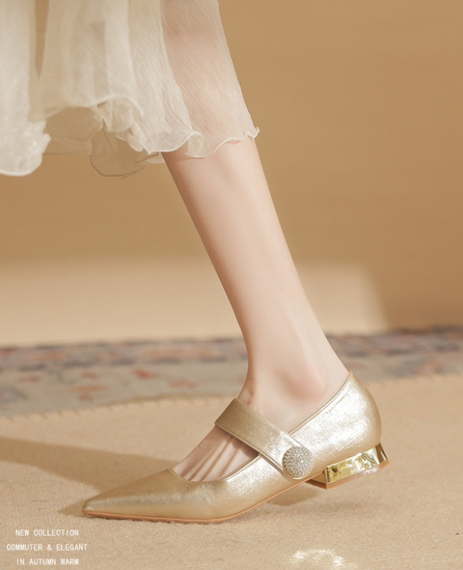 Pointed summer shoes sheepskin thick flattie