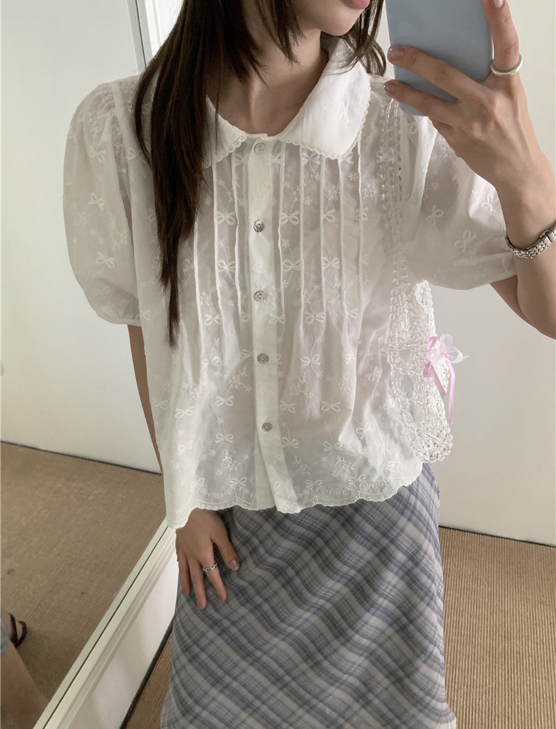 Short sleeve embroidery loose Korean style shirt