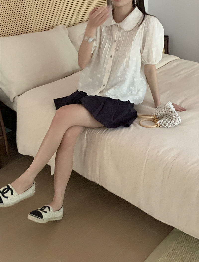 Short sleeve embroidery loose Korean style shirt