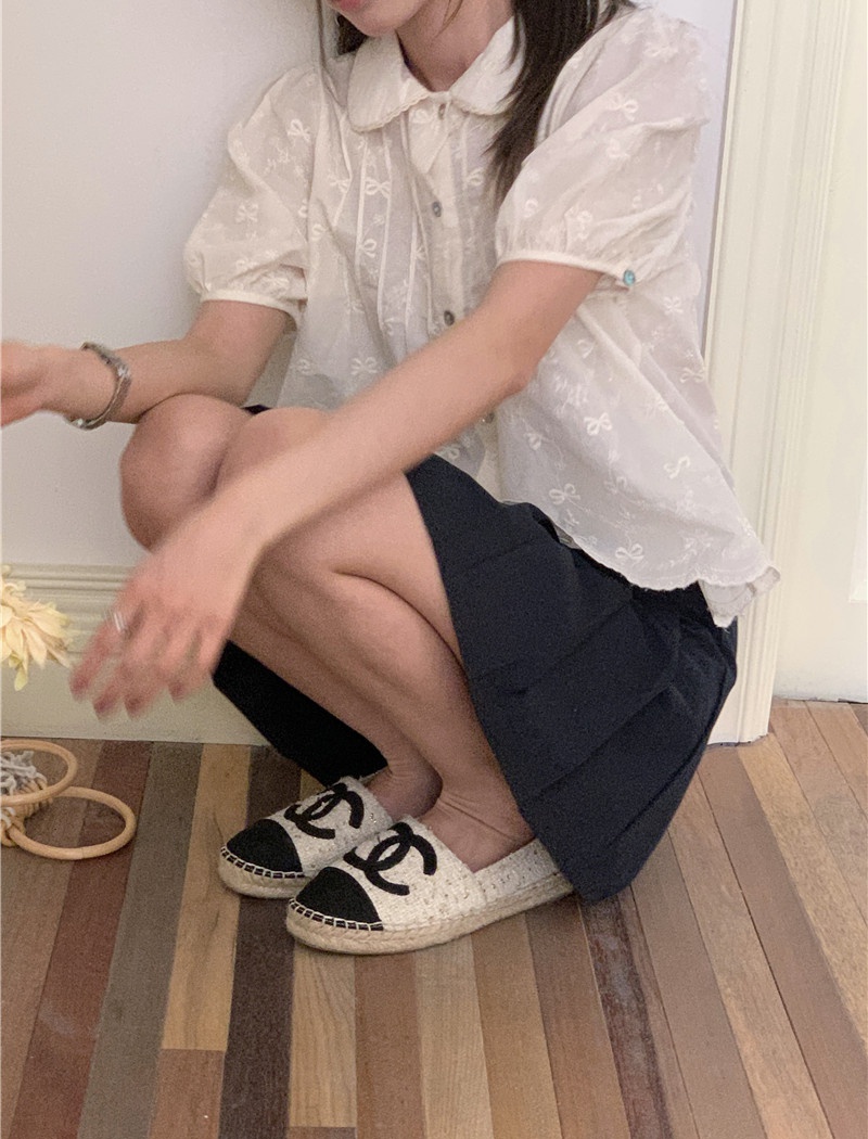 Short sleeve embroidery loose Korean style shirt