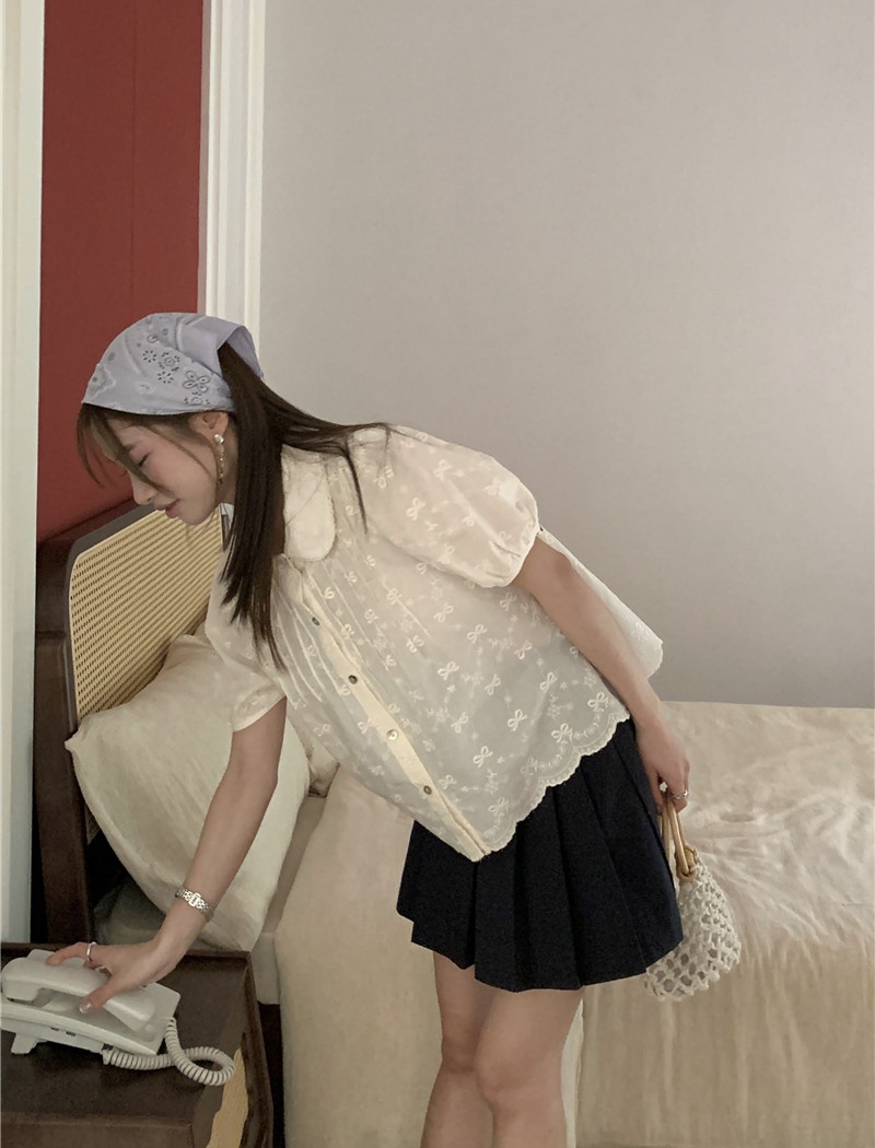 Short sleeve embroidery loose Korean style shirt