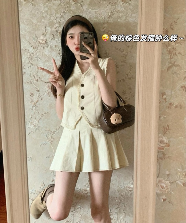 Short cotton tops pleated fashion skirt a set