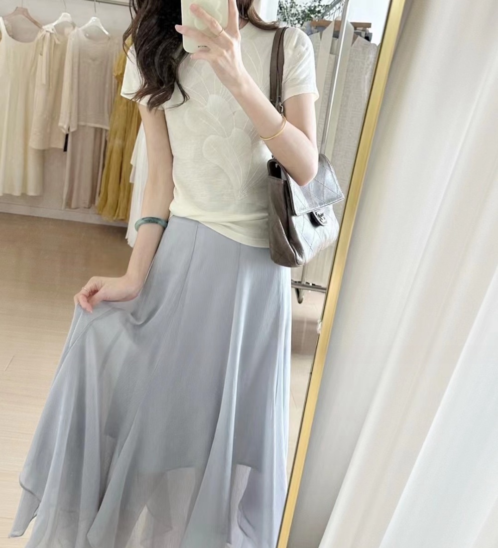 Niche petal skirt summer T-shirt 2pcs set for women