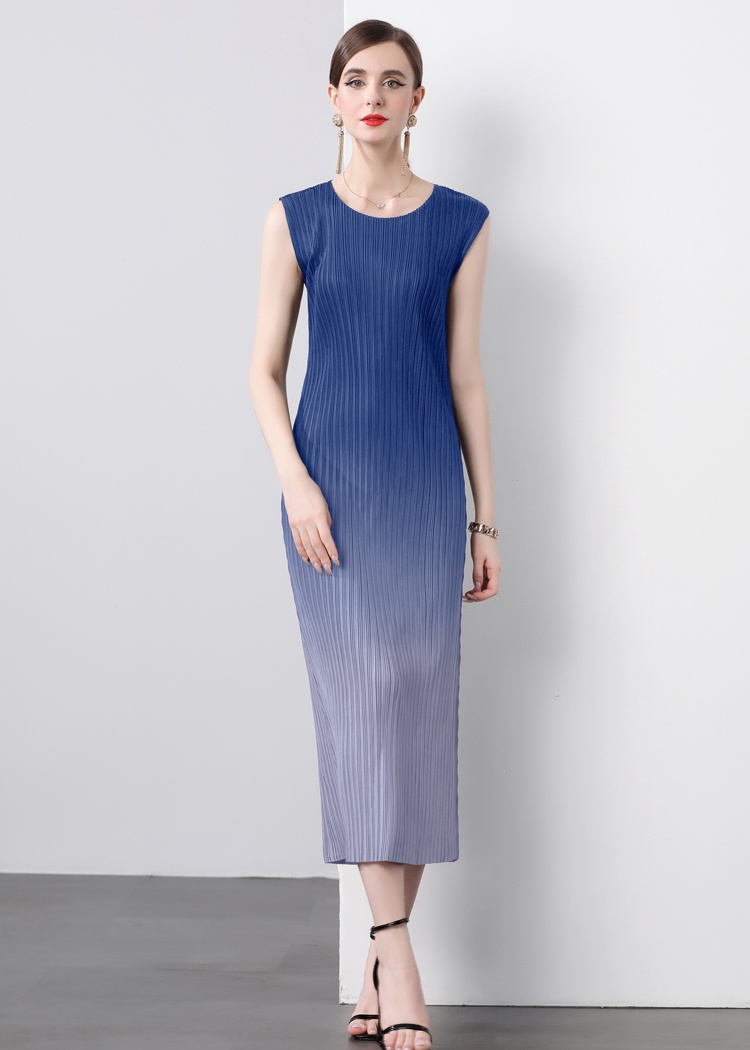 Niche slim Pleats Please straight art all-match fold dress