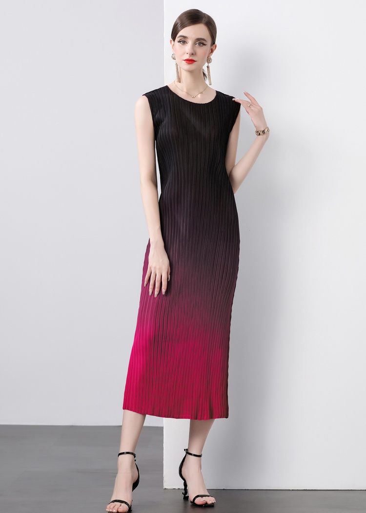 Niche slim Pleats Please straight art all-match fold dress