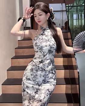 Embroidery slim dress retro long cheongsam