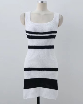 Simple knitted stripe Korean style dress