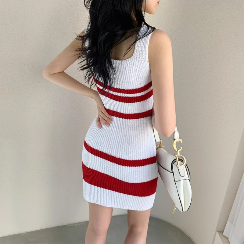 Simple knitted stripe Korean style dress