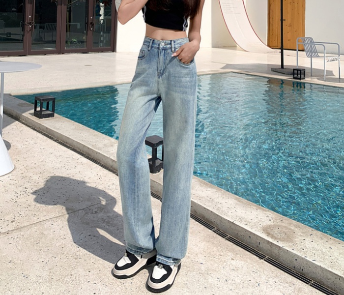 Light-blue high quality mopping loose retro jeans for women