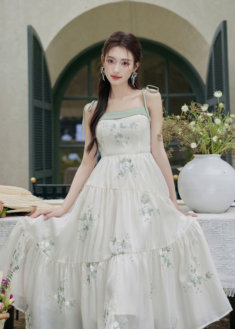 Sling embroidery dress 2pcs set