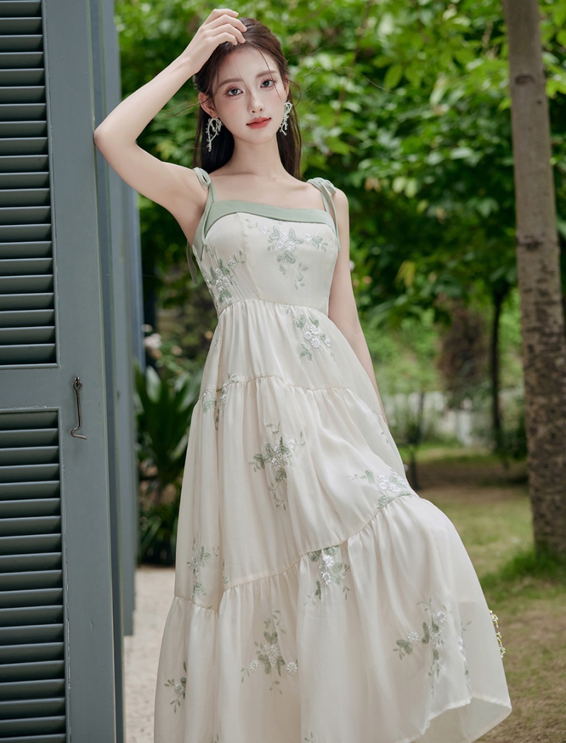 Sling embroidery dress 2pcs set